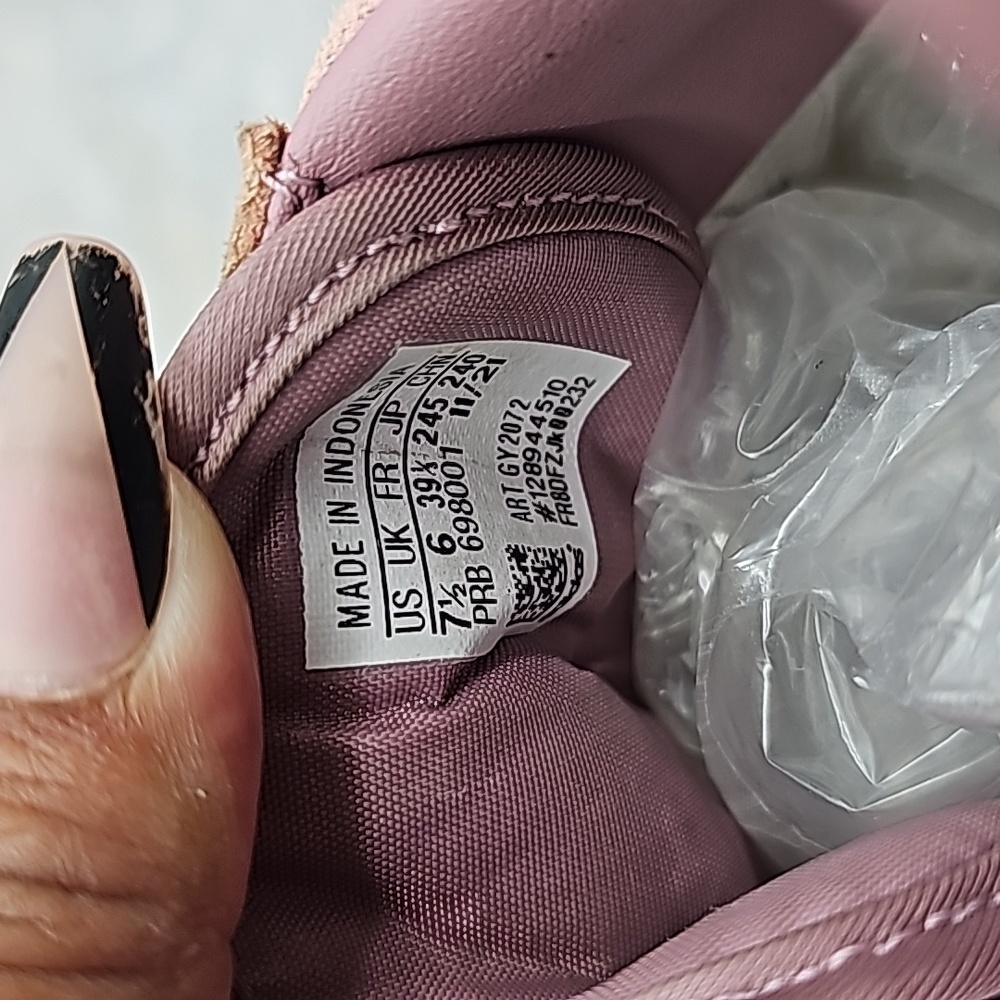 Original Pink Adidas size 7.5 - Picture 10 of 10